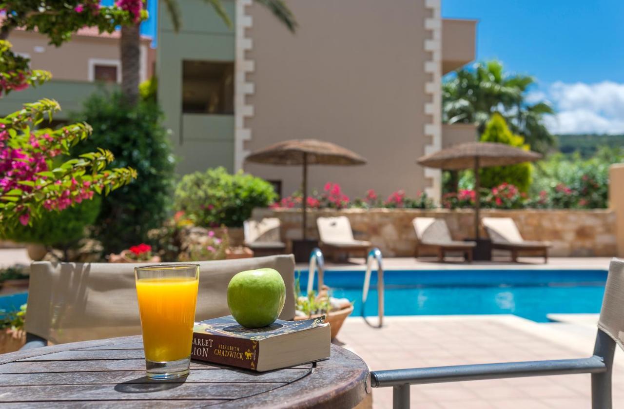 Mistral Hotel - For Solo Travelers Maleme Buitenkant foto